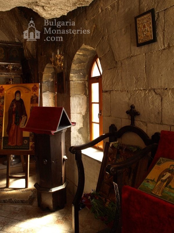 Басарбовски манастир - Църквата (Снимка 20 от 34)