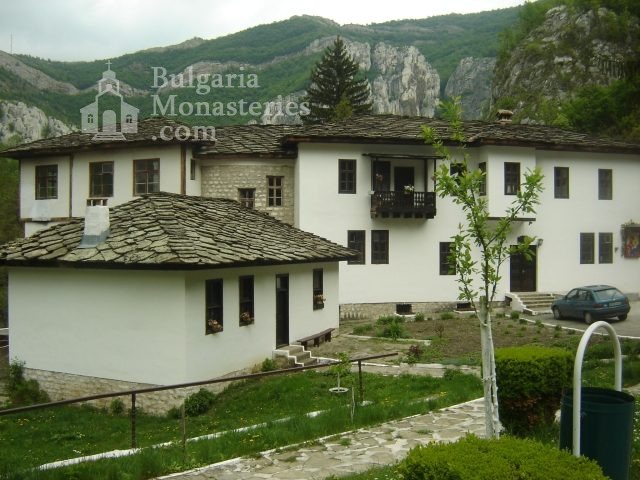 Черепишки манастир (Снимка 15 от 29)
