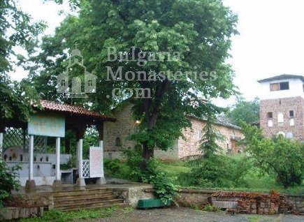 Чипровски манастир (Снимка 12 от 18)