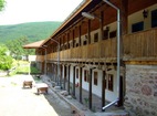 Чипровски манастир - Жилищните сгради