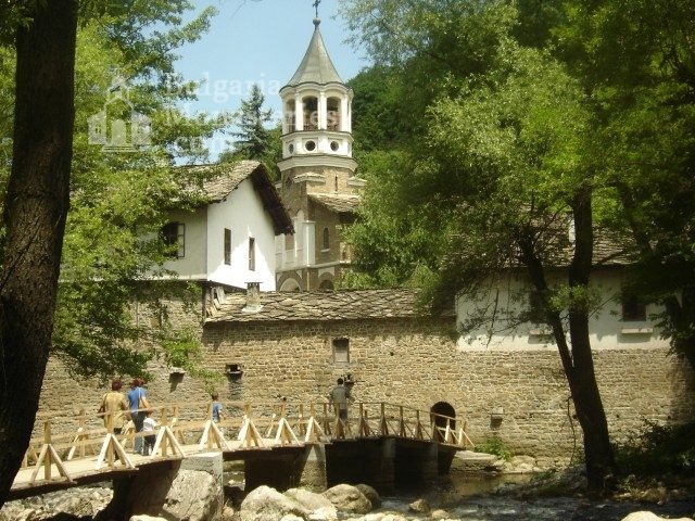 Дряновски манастир (Снимка 1 от 22)