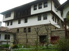 Осеновлашки манастир - Жилищните сгради