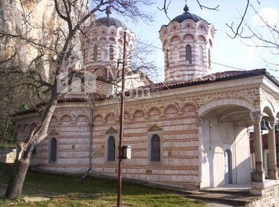 Патриаршески манастир - Църквата ,,Св. Троица
