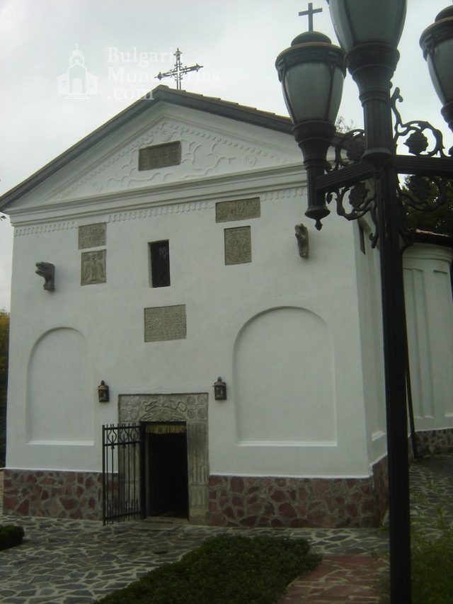 Правешки манастир - Църквата 