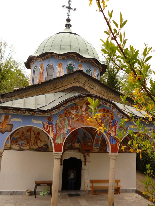 Соколски манастир - Входът на църквата (Снимка 20 от 40)