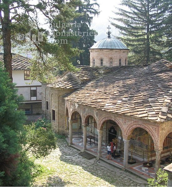 Троянски манастир - църквата ,,Успение Богородично