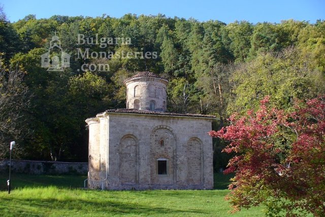 Земенски манастир - Църквата 