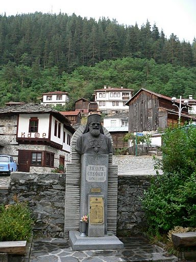Bulgarian monasteries tour - Shiroka luka (Picture 21 of 31)