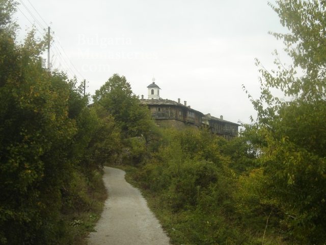 Glozhene Monastery (Picture 20 of 33)