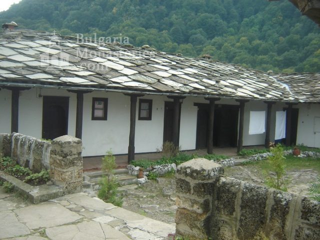 Glozhene Monastery (Picture 26 of 33)