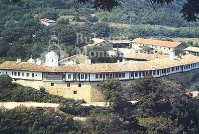 Kapinovo Monastery (Picture 1 of 20)