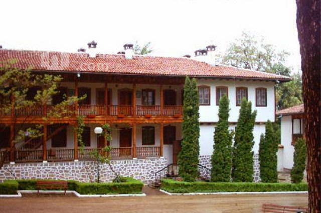  Klisura Monastery (Picture 4 of 34)