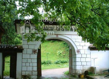  Klisura Monastery (Picture 17 of 34)