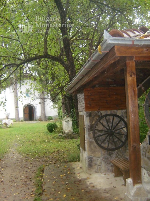 Априлски манастир  - Параклиса  (Снимка 11 от 18)