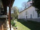 Арбанашки манастир - Дворът 