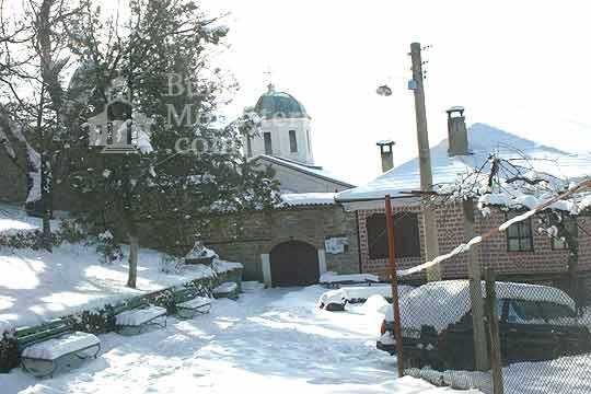 Арбанашки манастир - През зимата (Снимка 12 от 14)