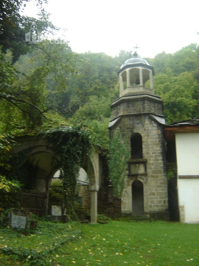 Батошевски манастир (Снимка 9 от 16)