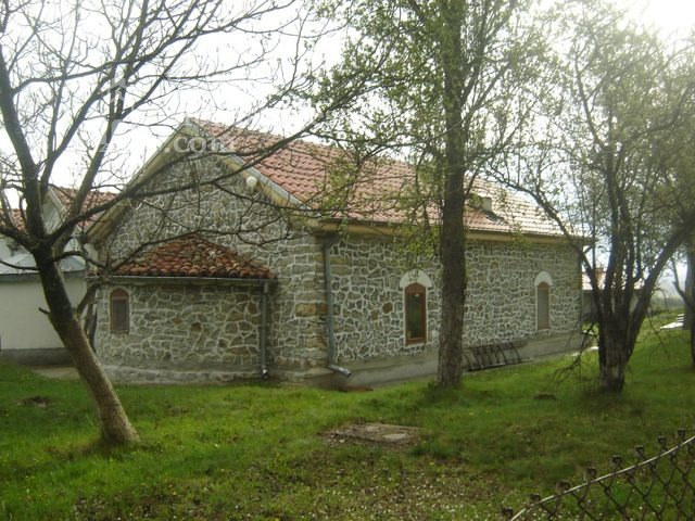 Букоровски манастир - Църквата Св. Георги от страната на олтара (Снимка 6 от 10)