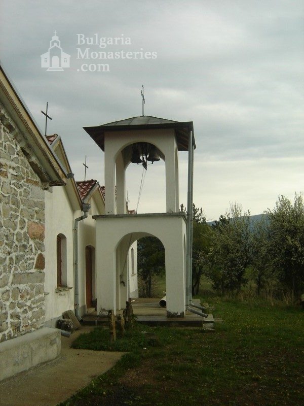 Букоровски манастир - Църквата Св. Георги с камбанарията (Снимка 5 от 10)