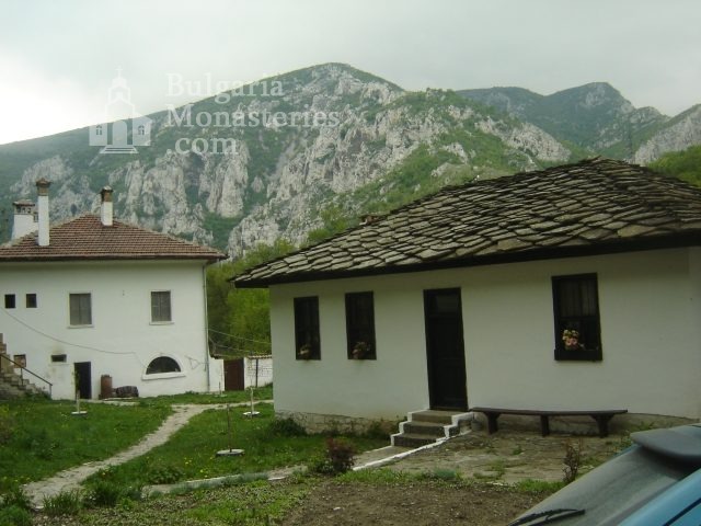 Черепишки манастир (Снимка 29 от 29)
