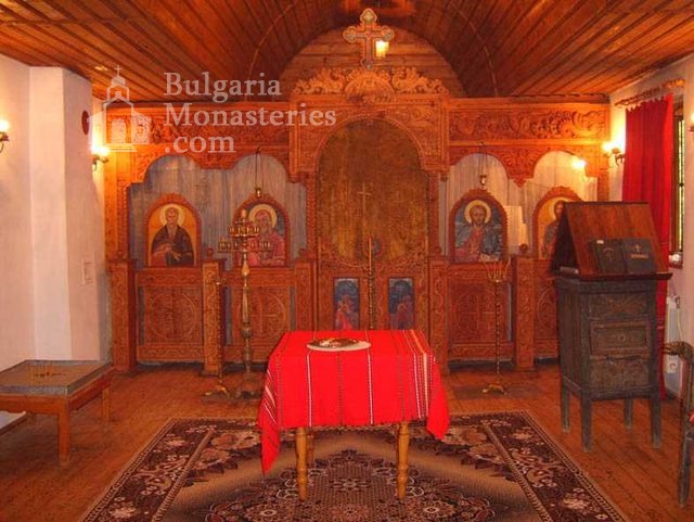 Градешки манастир - Иконостасът в църквата (Снимка 12 от 16)