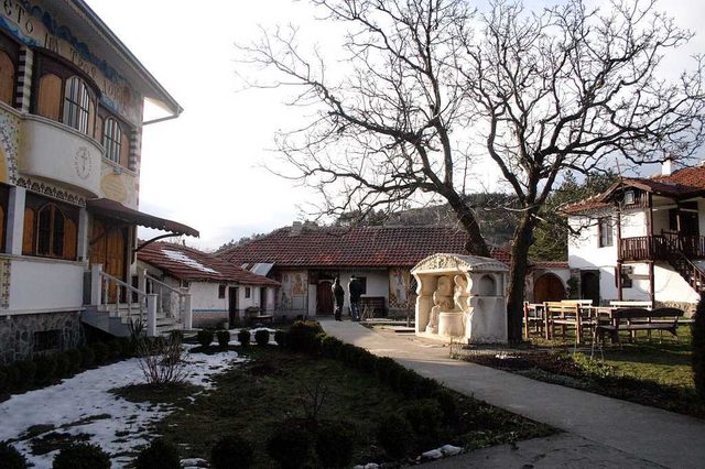 Клисурски манастир (Снимка 29 от 34)