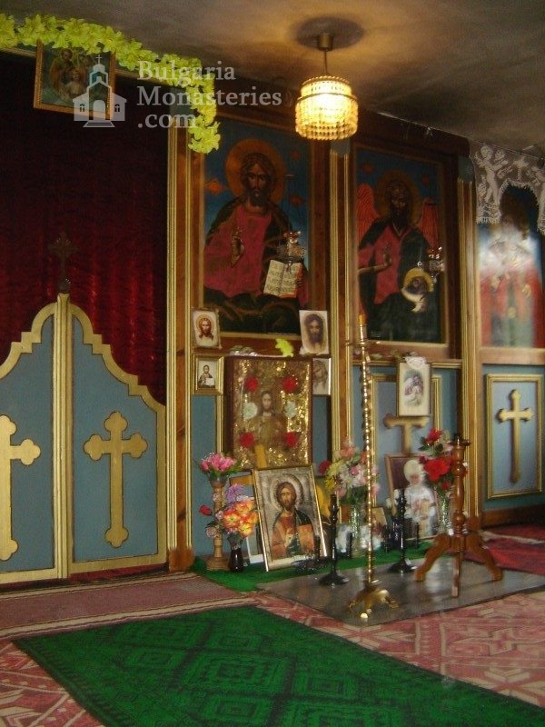 Копривецки манастир - Олтарът в църквата (Снимка 12 от 18)