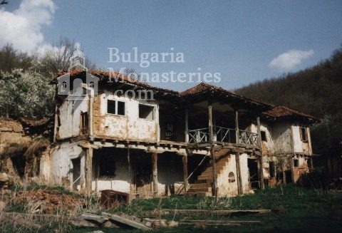 Пещерски манастир - Жилищната сграда (Снимка 4 от 10)