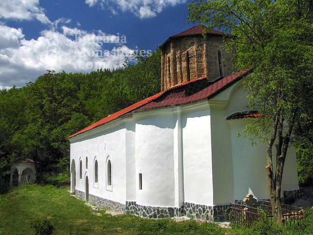 Пещерски манастир - Църквата ,,Св. Николай