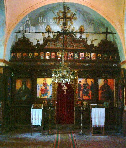 Плаковски манастир - Иконостасът (Снимка 7 от 12)