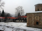 Земенски манастир - Комплексът през зимата