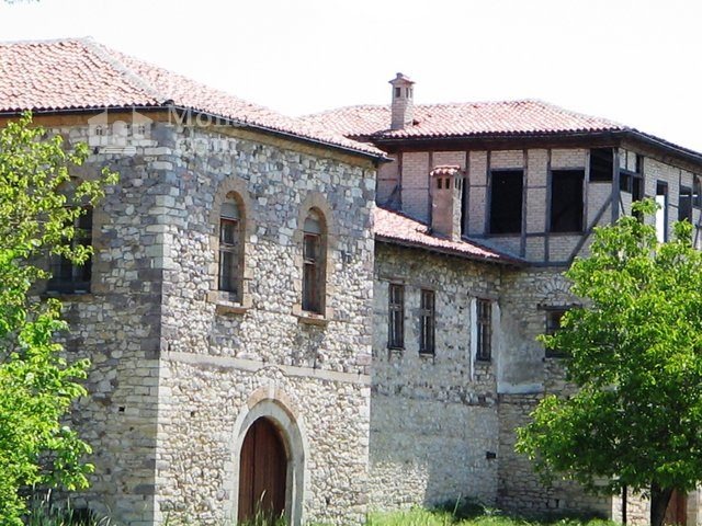 Arapovski Monastery “St. Nedelya” - The complex from the outside (Picture 9 of 27)