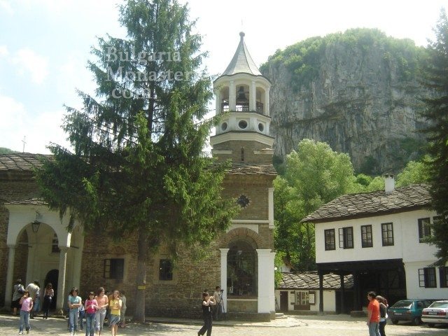Dryanovo Monastery - The church (Picture 2 of 22)