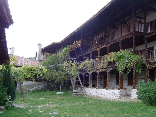 Rozhen Monastery - The courtyard (Picture 5 of 16)